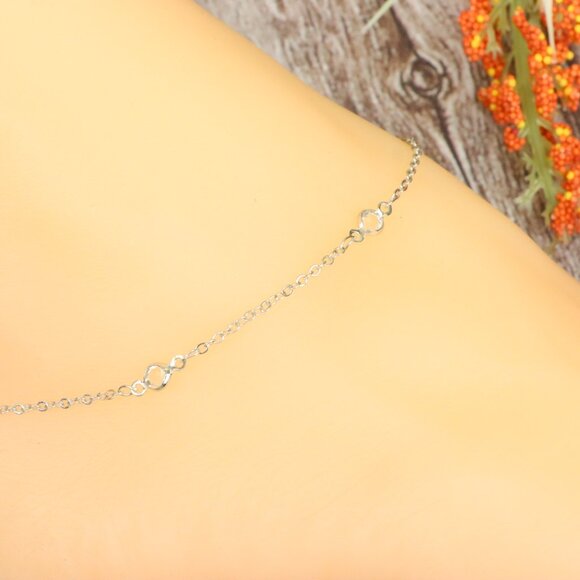 Dainty Anklet for Women – Elegant Everyday Jewelry & Perfect Gift | MLCRC1406 - Picture 6 of 10